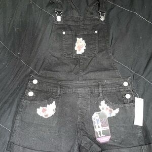 No boundaries nwt Black Denim Overalls with Floral Patches shortall